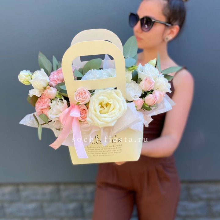 Цветочная сумочка "Рафаэль" в Владивостоке