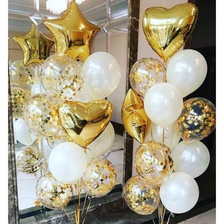 Фонтан шаров "Привет, это я" в Владивостоке