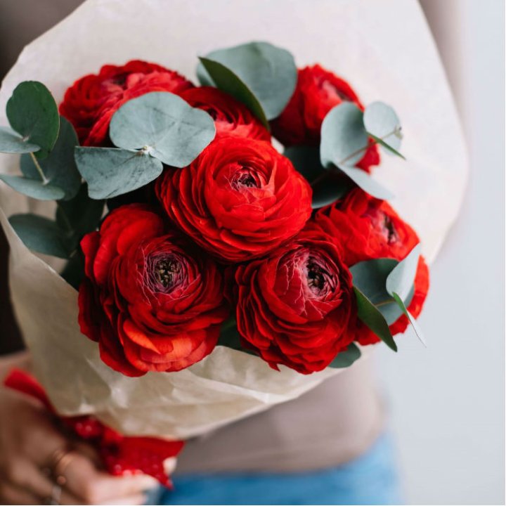 Букет ранункулюсов  в Владивостоке