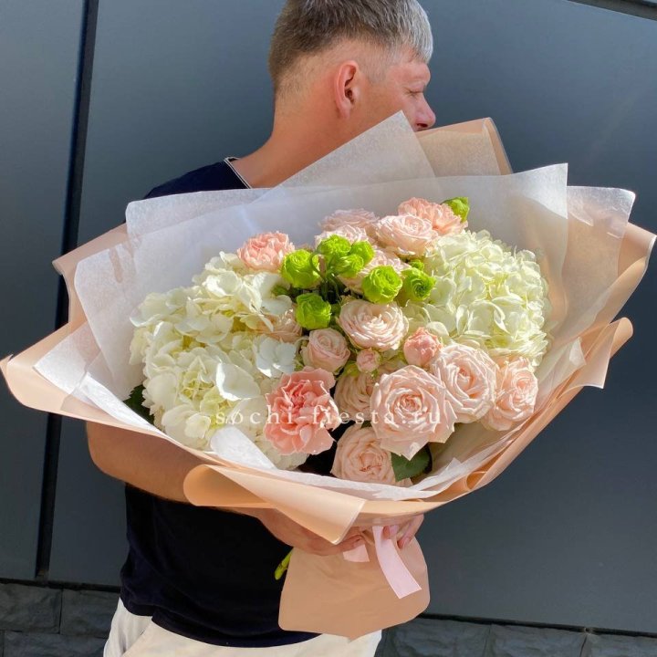 Авторский букет "Нежный крем" в Владивостоке