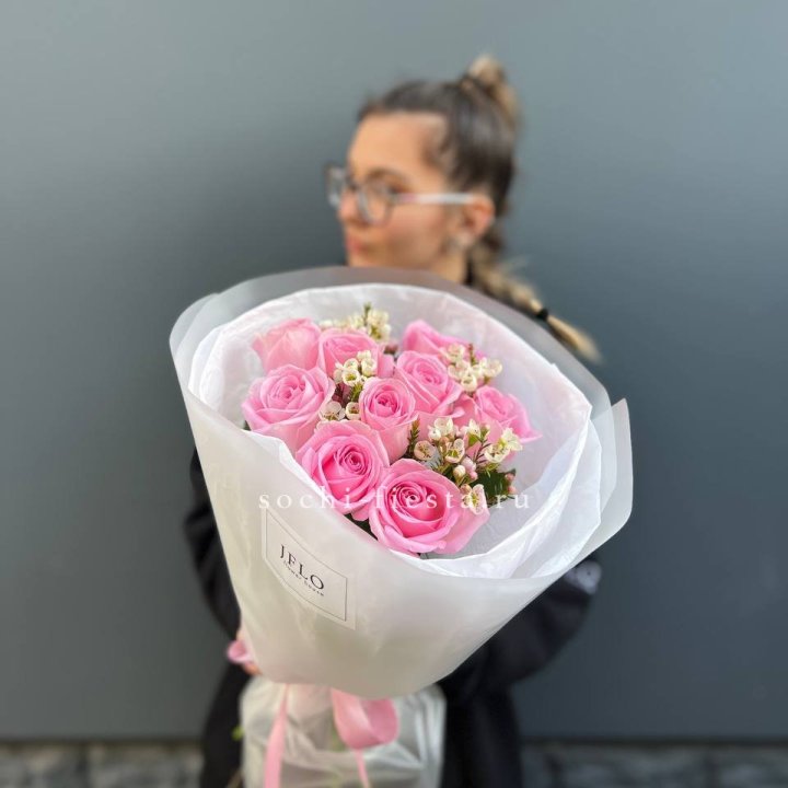 Букет розовых роз  в Владивостоке