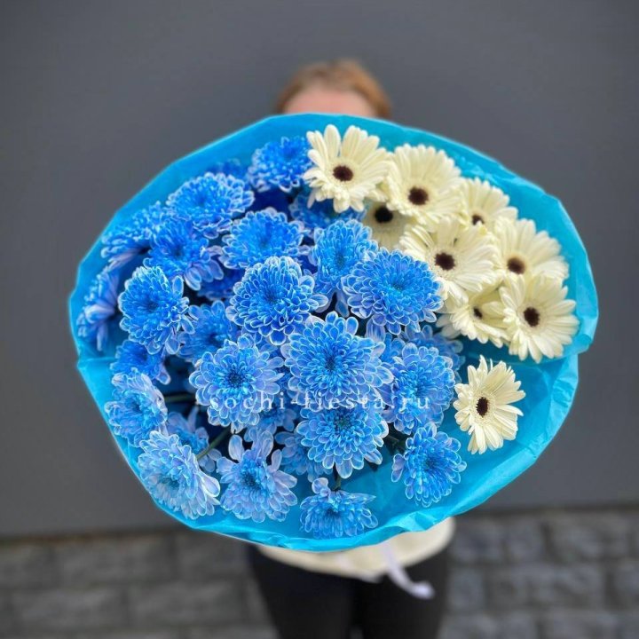 Букет хризантем и гербер в Владивостоке