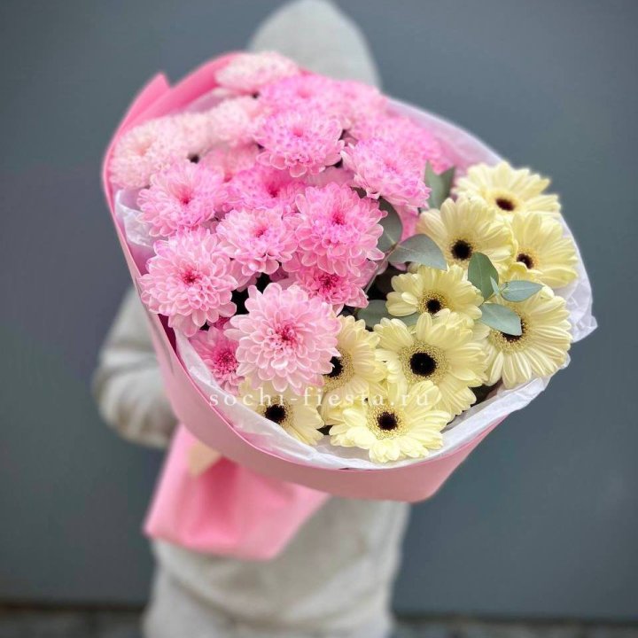 Дуо хризантем и гербер в Владивостоке