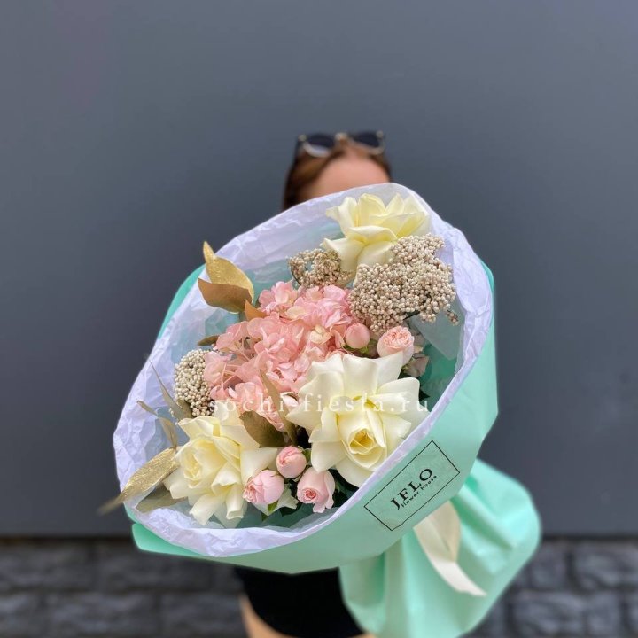 Букет "Белые ночи" в Владивостоке