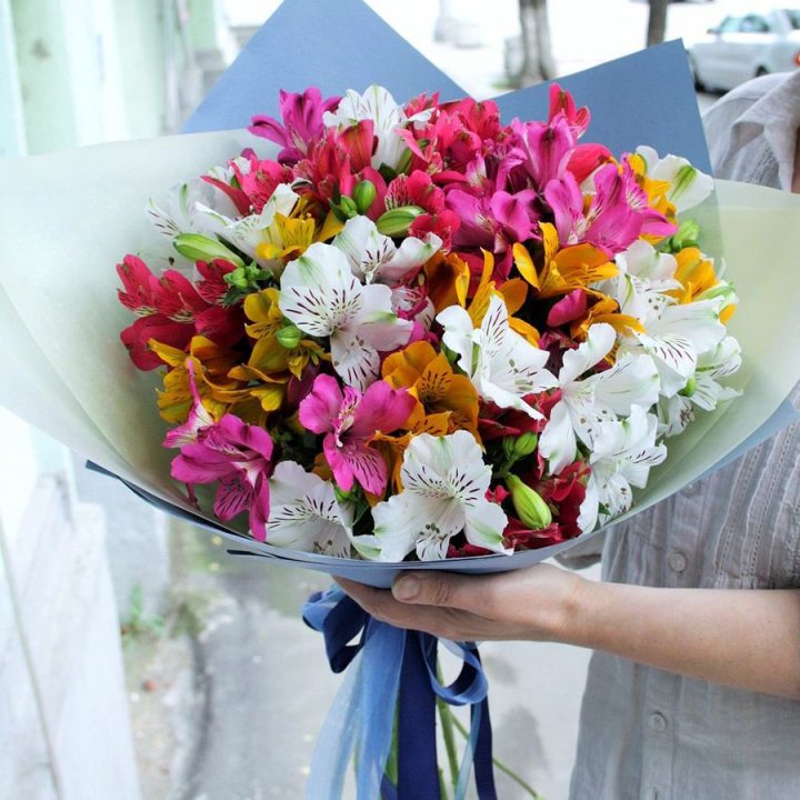 Микс альстромерий в Владивостоке