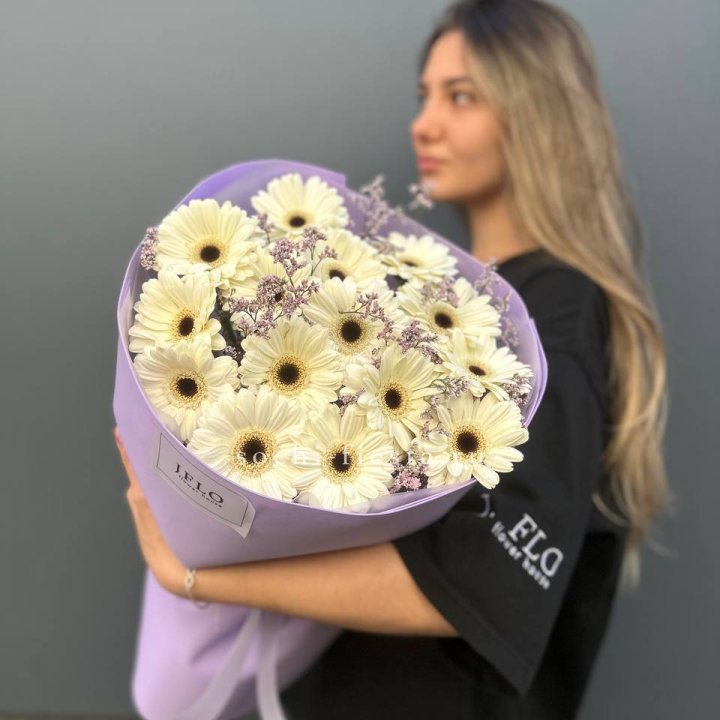 Букет голландских гербер "Лавандер" в Владивостоке