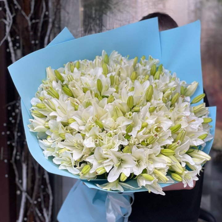 51 лилия в оформлении в Владивостоке