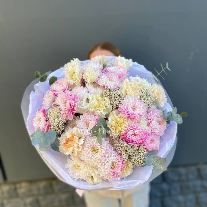 Букет из стойких цветов  в Владивостоке