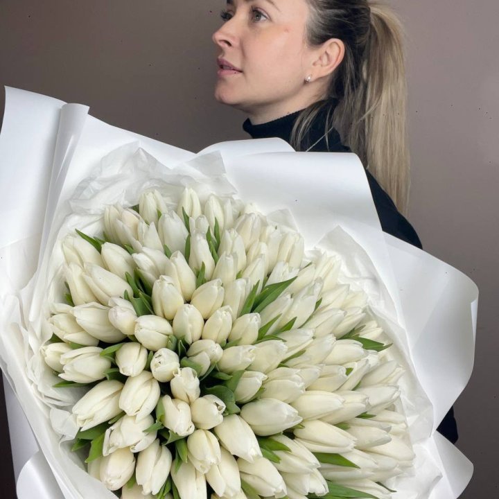 101 белый тюльпан №2 в Владивостоке