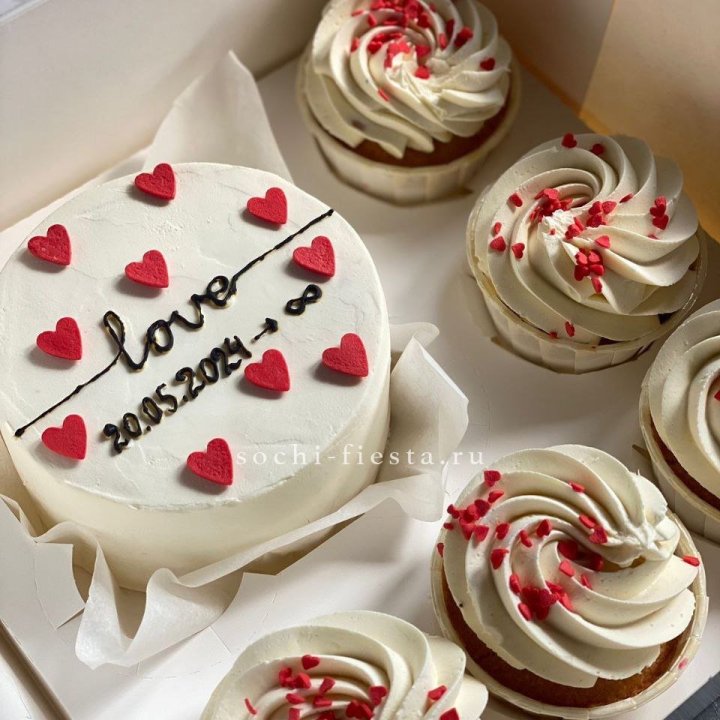 Капкейки и бенто-торт "Любимые" в Владивостоке