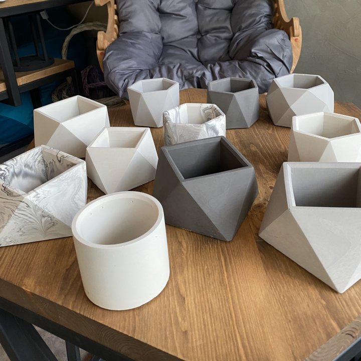 Дизайнерское кашпо в Владивостоке