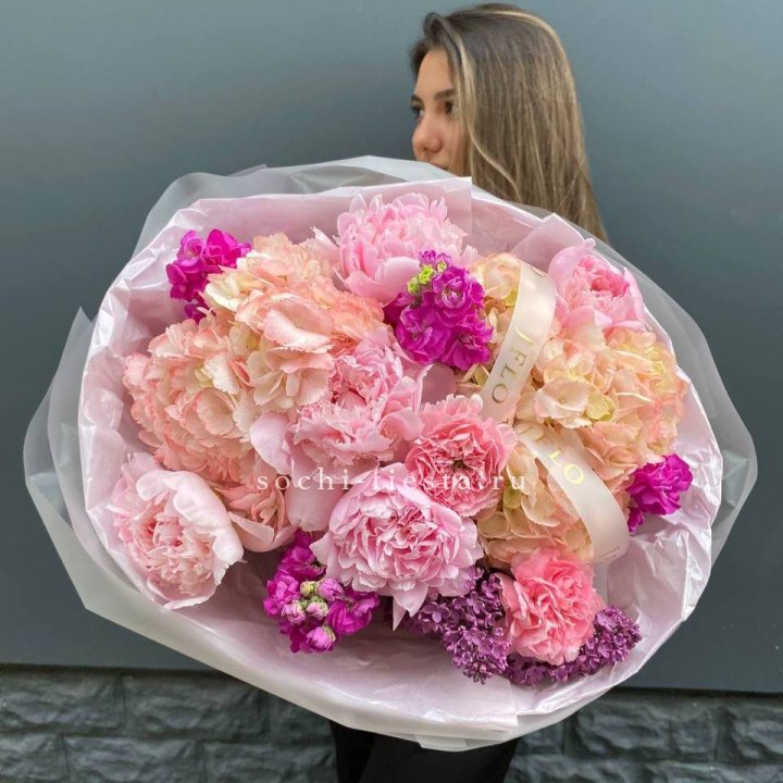  Букет "Фловер пионс" в Владивостоке
