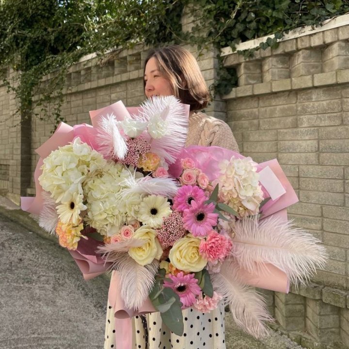 Дизайнерский букет "Валенсия" в Владивостоке