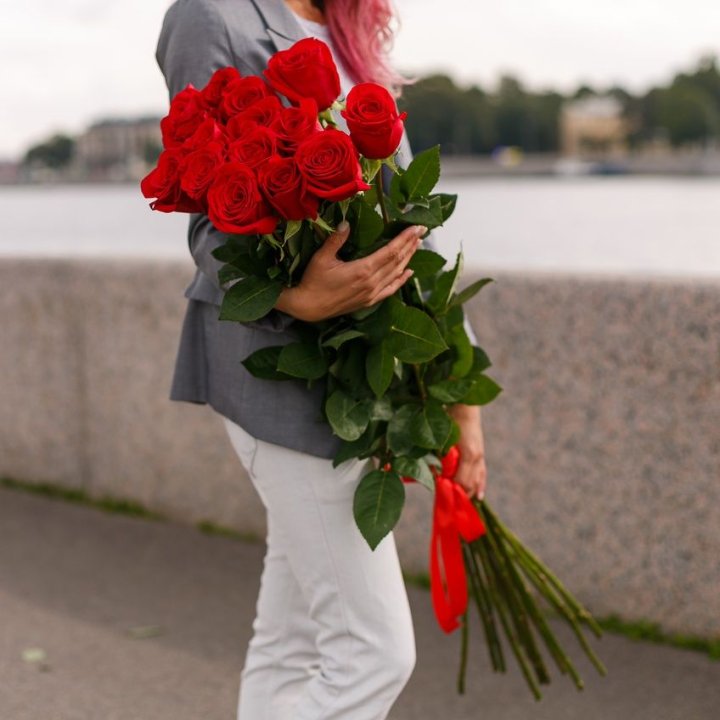 15 метровых голландских роз в Владивостоке