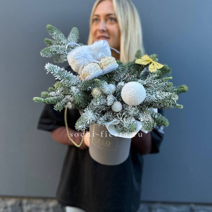 Новогодний бокс "Ботс голд" в Владивостоке