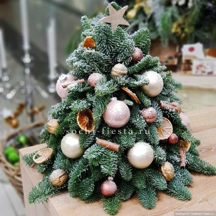 Новогодняя елочка "Блеск" в Владивостоке