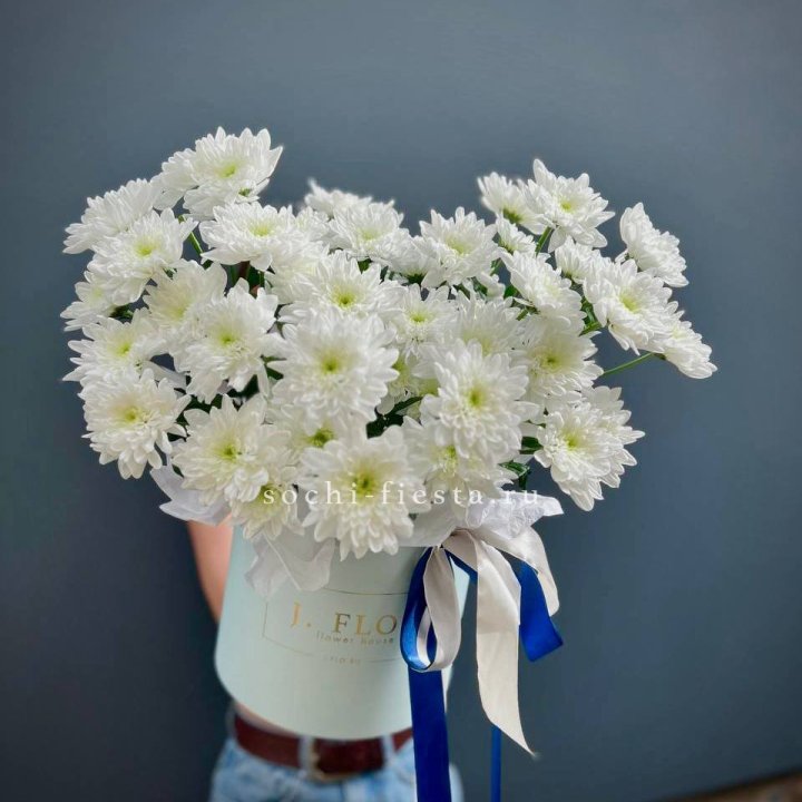 Коробка с хризантемами №3 в Владивостоке