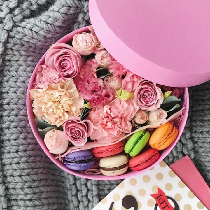 Цветочный бокс пинк в Владивостоке