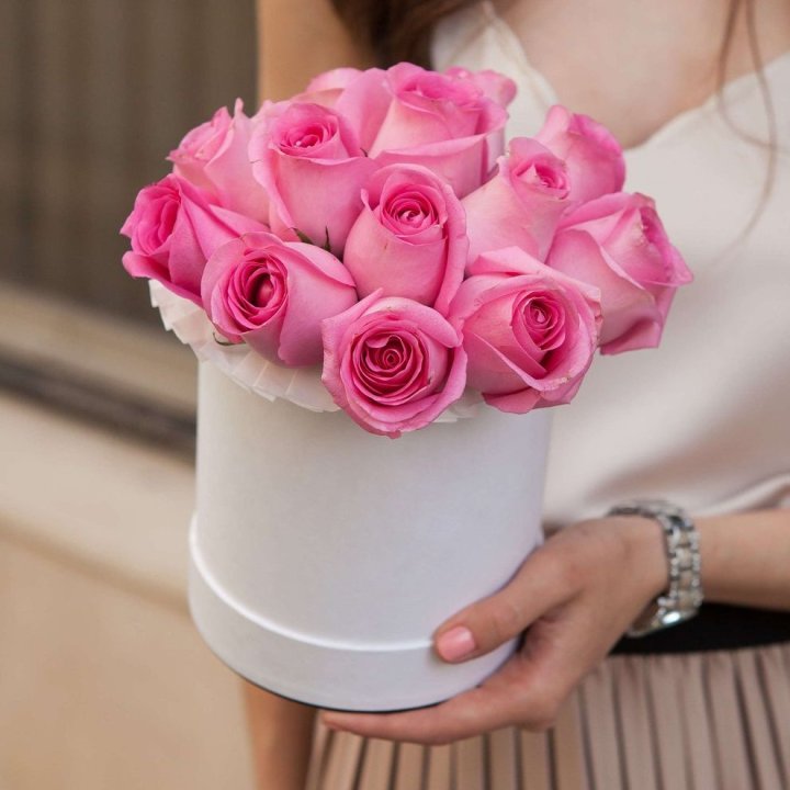 15 роз в боксе Кэтрин в Владивостоке