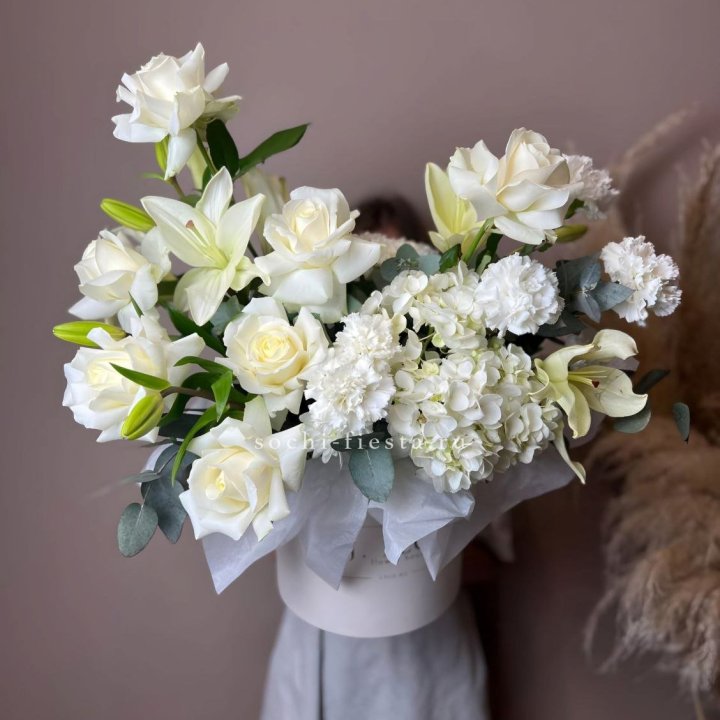 Цветочный бокс "Вайт дримс" в Владивостоке