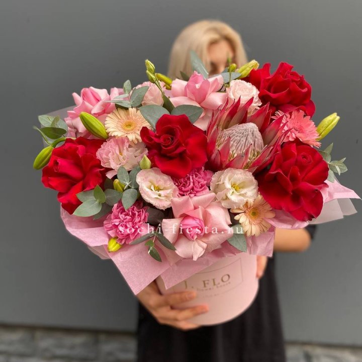 Коробка "Краски солнца" в Владивостоке