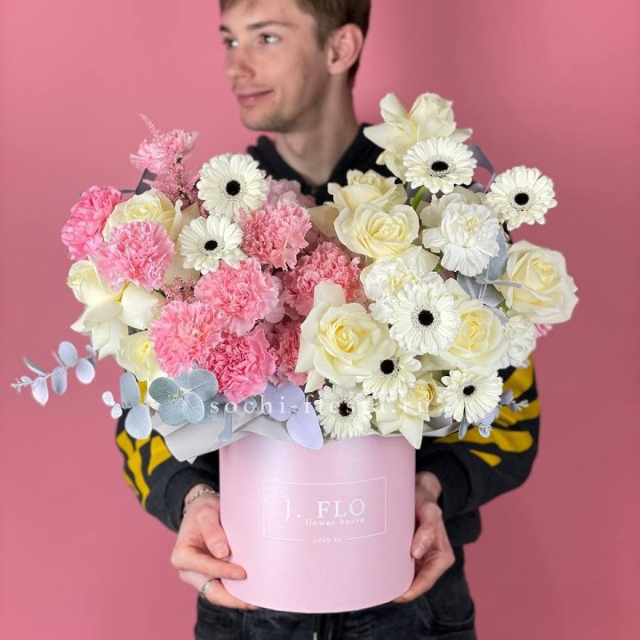 Дизайнерский бокс "Индира" в Владивостоке