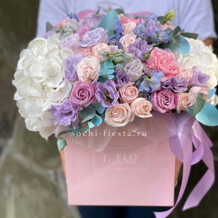 Цветочный бокс макси каб в Владивостоке