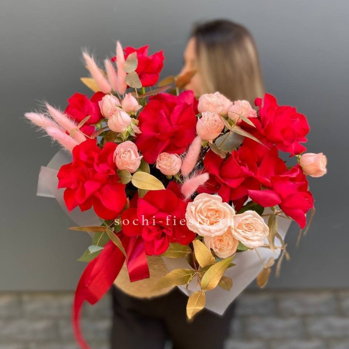 Джутовое кашпо "Любовь Лолиты" в Владивостоке