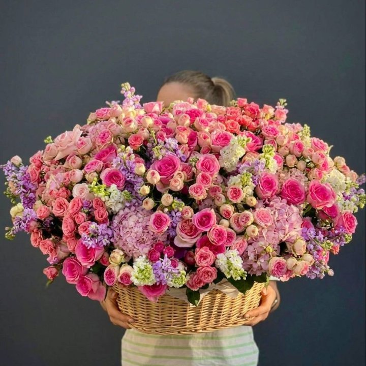 Цветочная корзина гигант №5 в Владивостоке