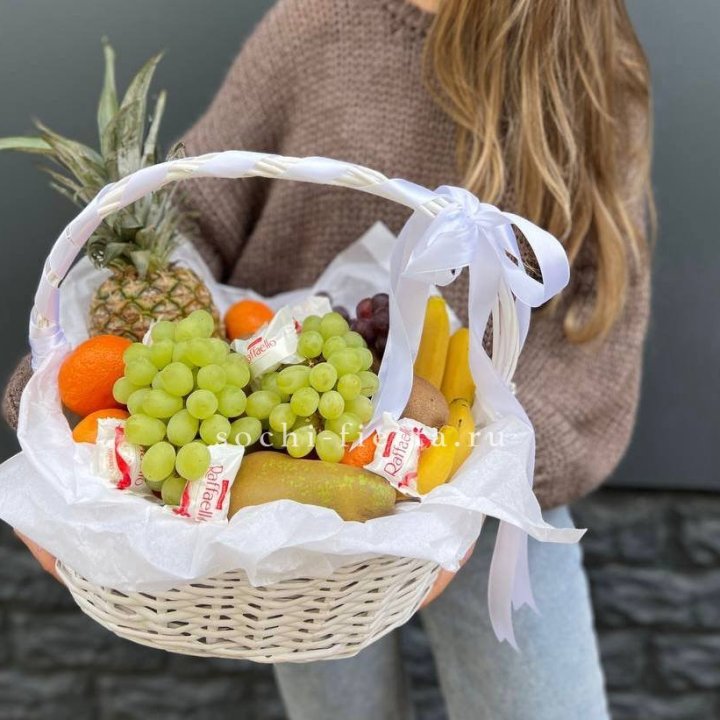 Фруктовая корзина №4 в Владивостоке