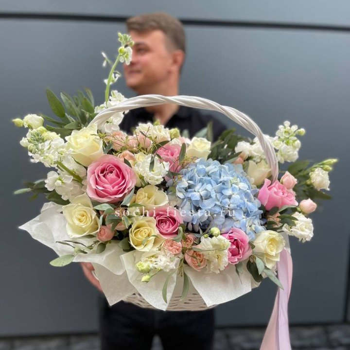 Авторская корзина "Аполинария" в Владивостоке