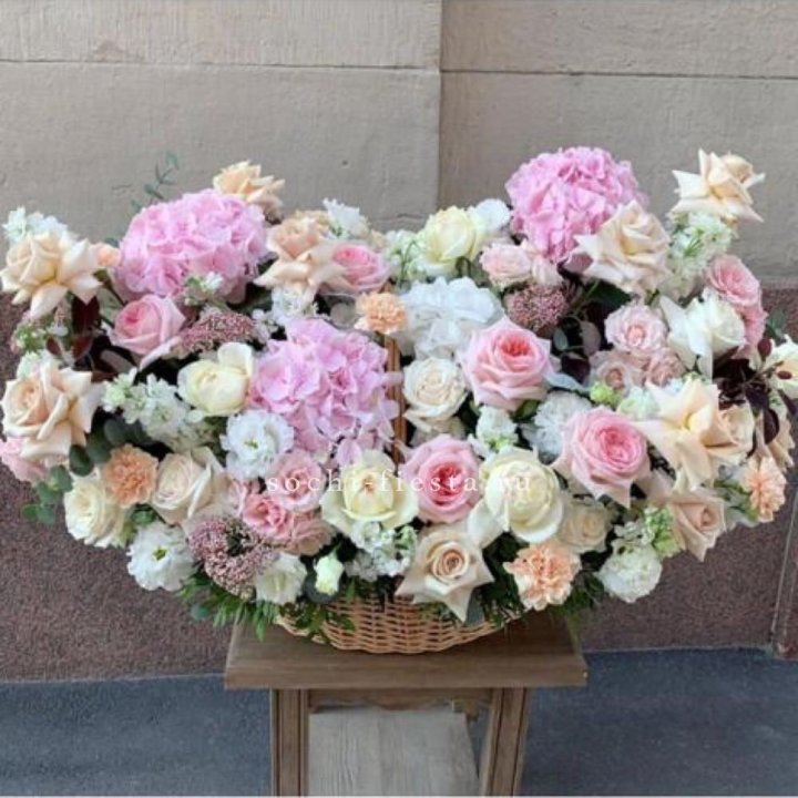 Цветочная корзина макси N2 в Владивостоке