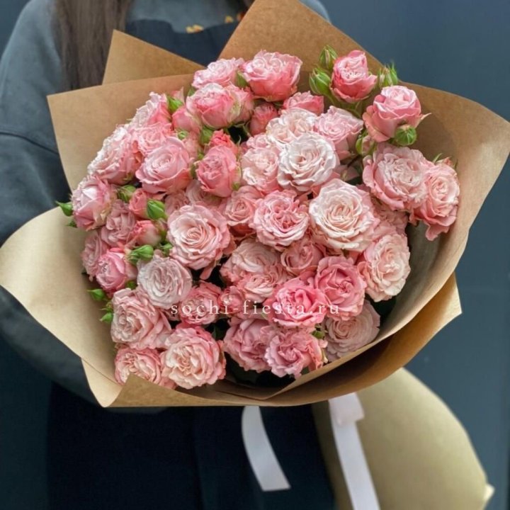 Пионовидные розы Bombastic №2 в Владивостоке