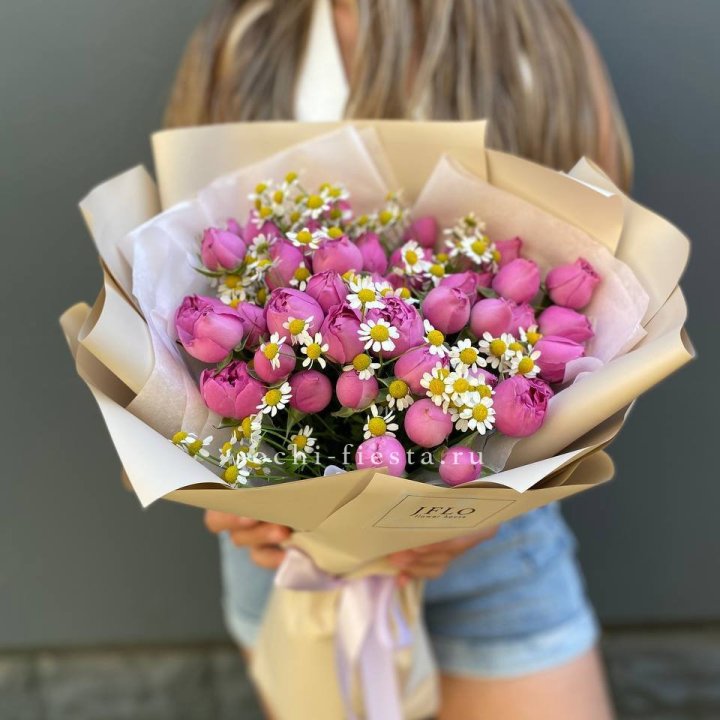 Дуобукет мисти с ромашками  в Владивостоке