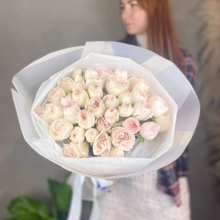 Букет кустовых роз в Владивостоке