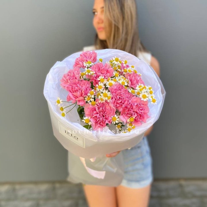 Дуобукет диантусов и ромашек в Владивостоке