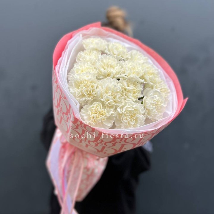 Белые диантусы №2 в Владивостоке