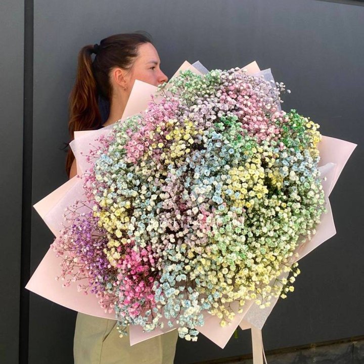 Пышный букет из гипсофил  в Владивостоке