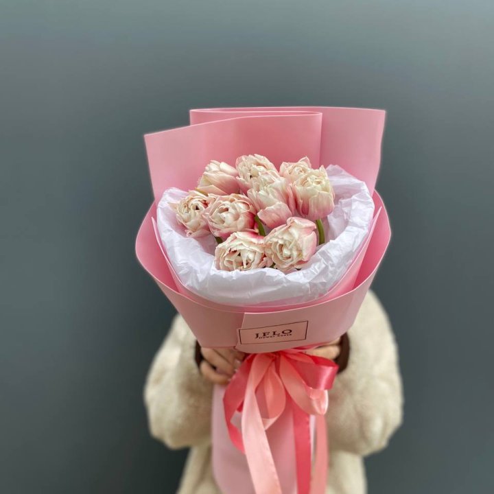 9 нежных тюльпанов в Владивостоке