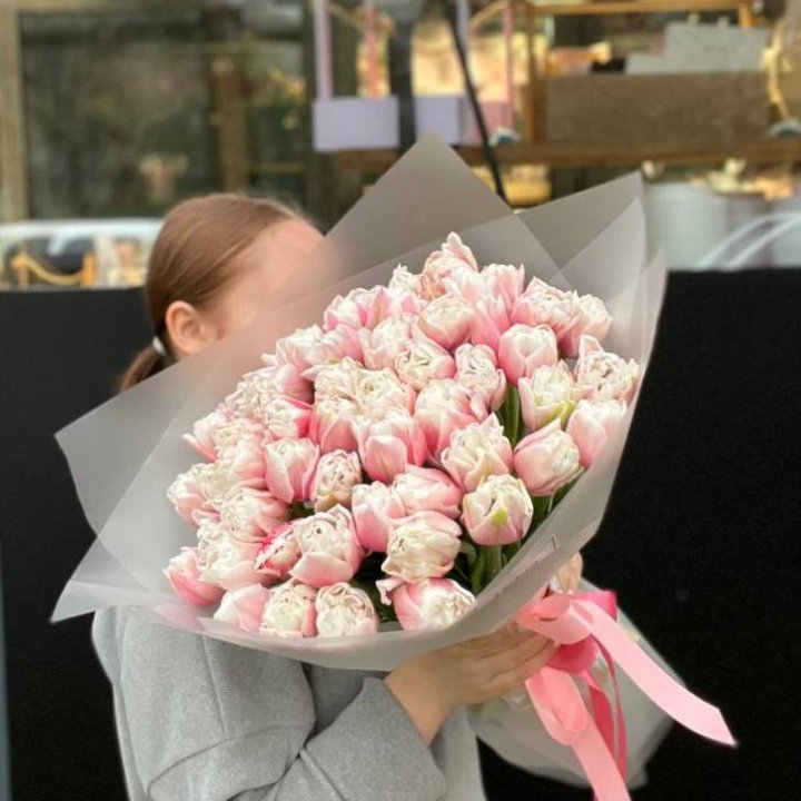 51 нежный тюльпан в Владивостоке