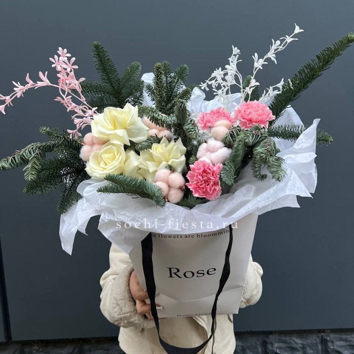 Цветочная сумка с нобилисом в Владивостоке