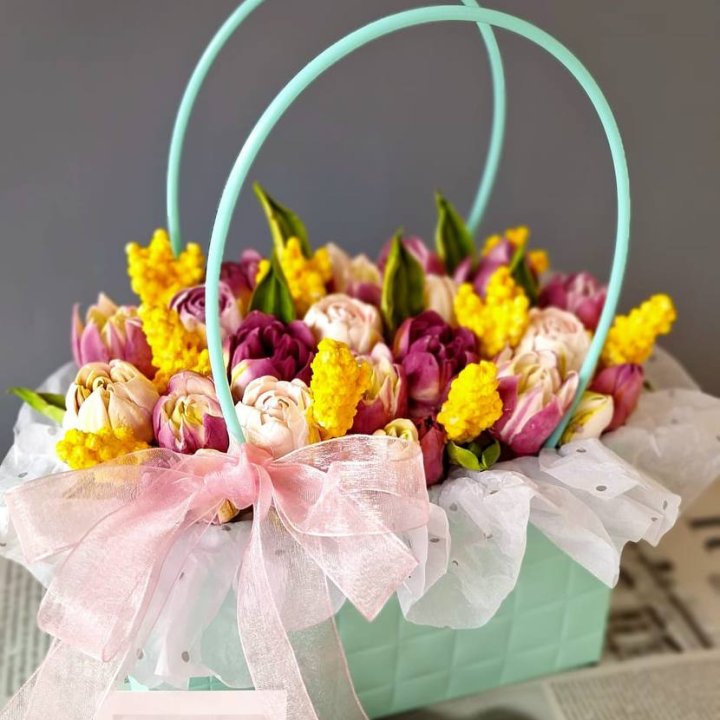 Тюльпаны в сумочке из зефира в Владивостоке