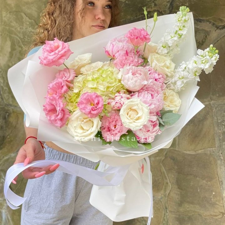 Букет с пионами №3 в Владивостоке