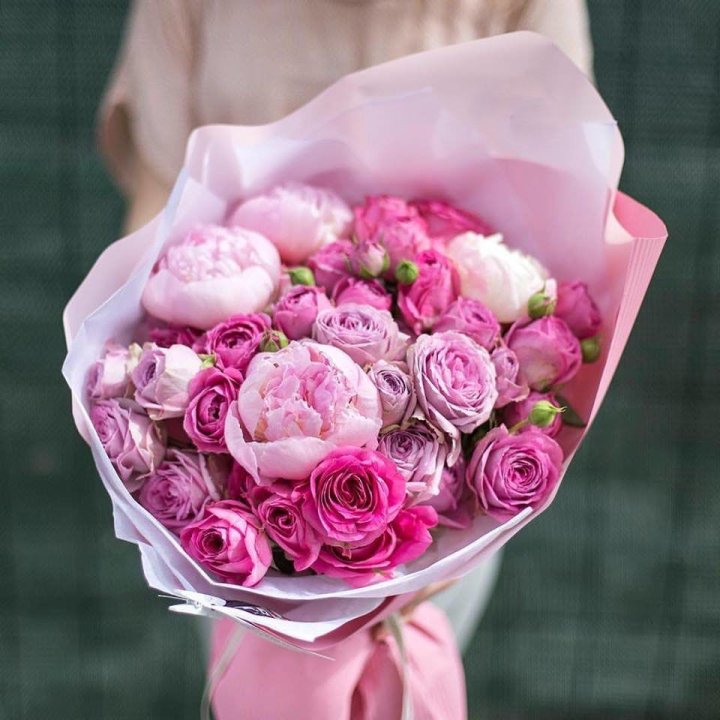 Букет с пионами "Леси" в Владивостоке