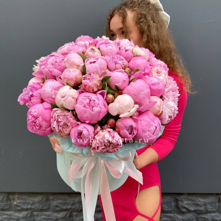 51 пион в цилиндре в Владивостоке