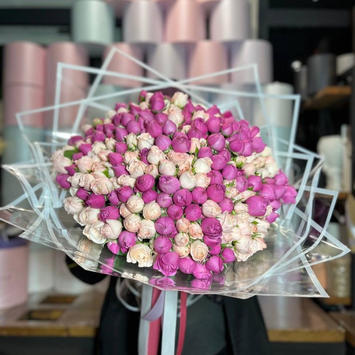 101 кустовая пионовидная роза в Владивостоке