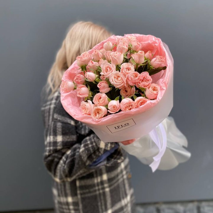 11 роз бомбастик в Владивостоке