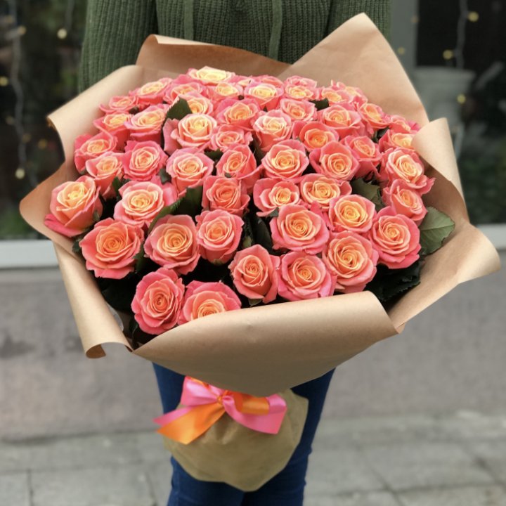 55 роз мисс пигги в Владивостоке