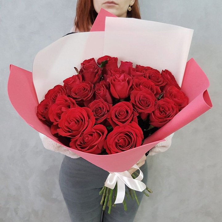 25 Красных роз рози вайт в Владивостоке