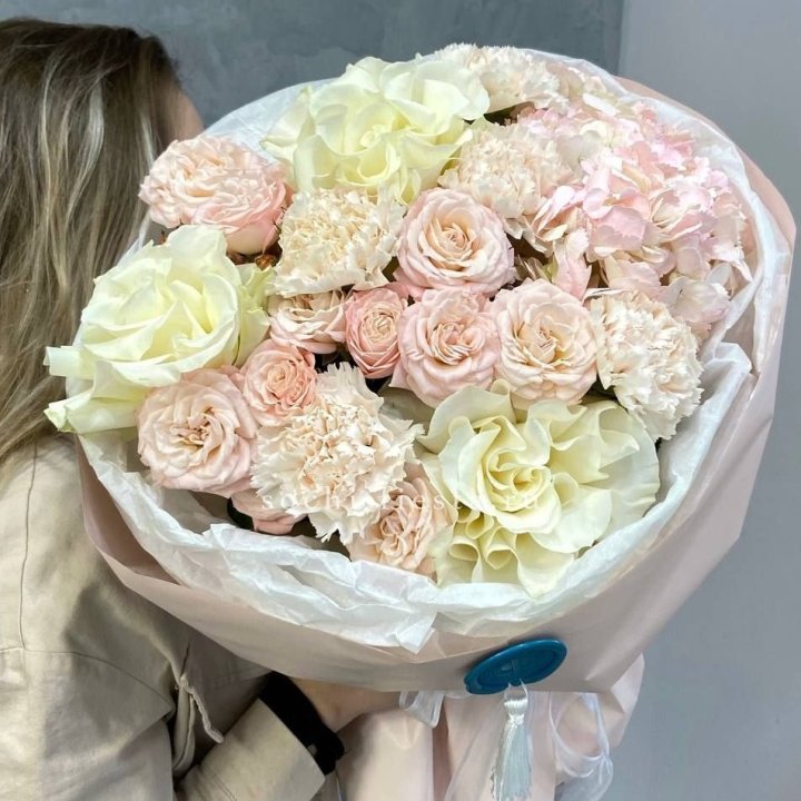 Дизайнерский букет "Джентел" в Владивостоке